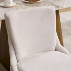 Chaises de salle à manger mi-dossier beiges / grises / bleues avec clous décoratifs, pieds en bois courbé – Lot de 2