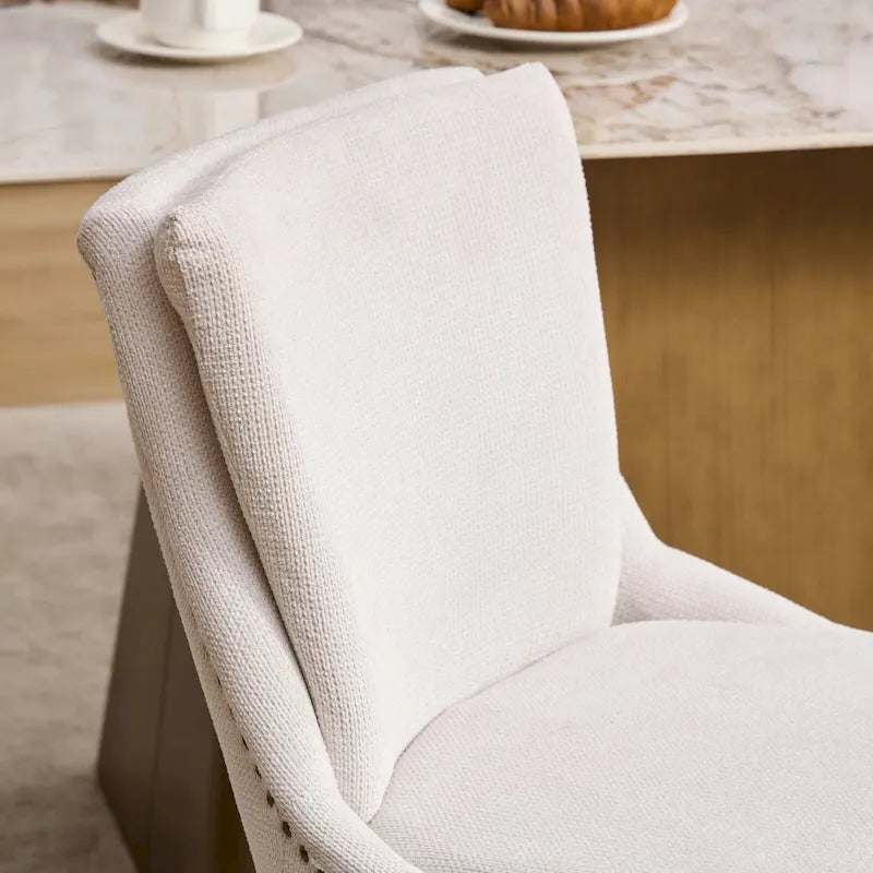Chaises de salle à manger mi-dossier beiges / grises / bleues avec clous décoratifs, pieds en bois courbé – Lot de 2