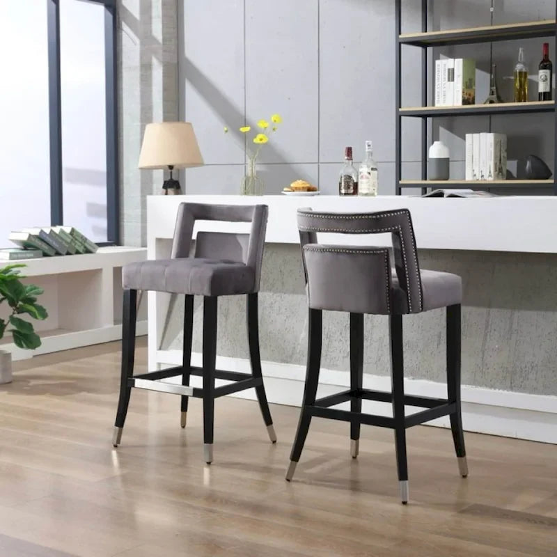 Tabouret de bar en velours clouté crème / gris / bleu marine – Siège unique, tissu et pieds en bouleau