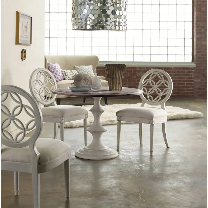 Table à manger ronde en bois vieilli crème, 4 places